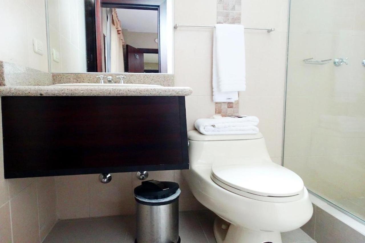 Hotel Marvento Suites Салинас Екстериор снимка