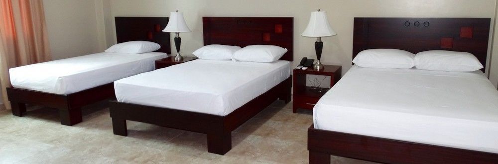 Hotel Marvento Suites Салинас Екстериор снимка